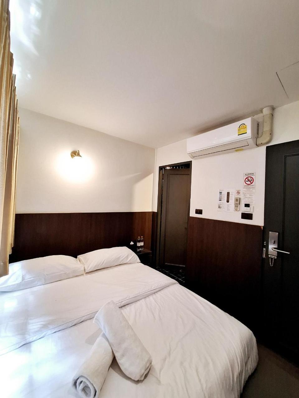 בנגקוק Four Sisters Homestay מראה חיצוני תמונה